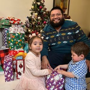 Meet your Posher, Christopher